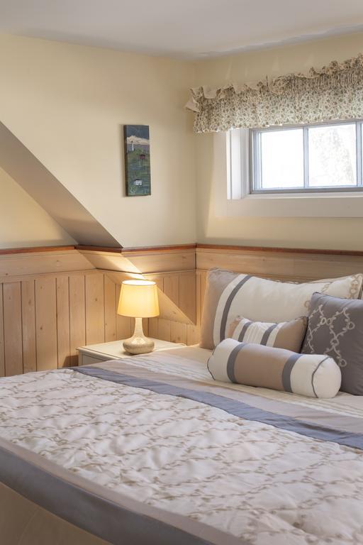 Isaiah Jones Homestead Bed And Breakfast Сандвич Екстериор снимка