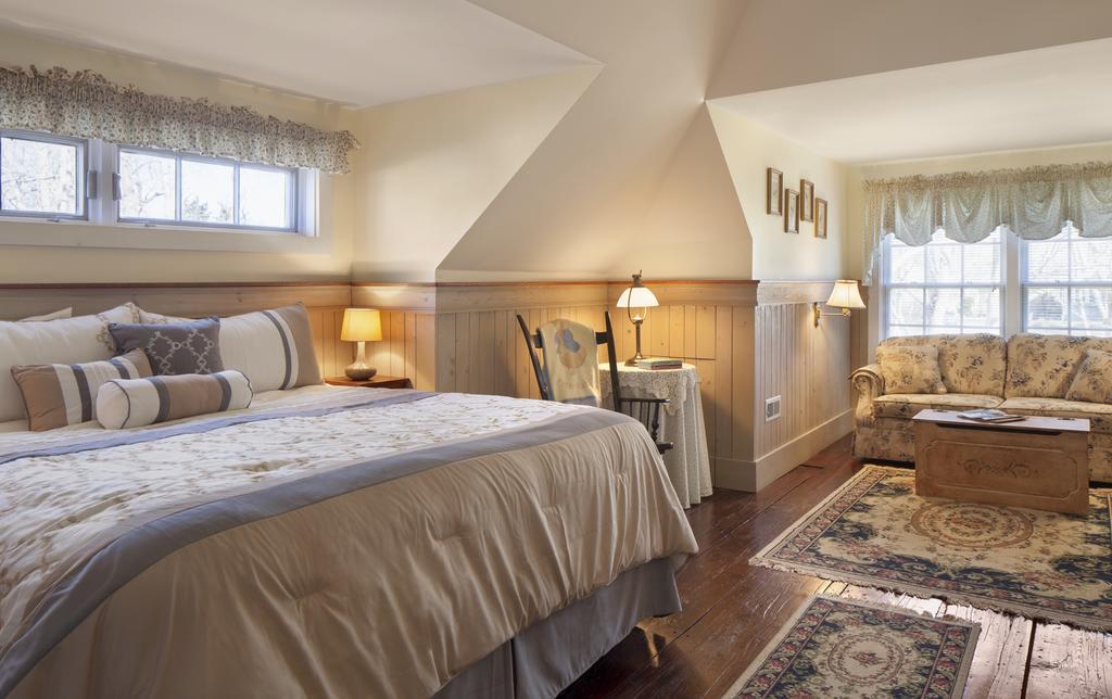 Isaiah Jones Homestead Bed And Breakfast Сандвич Екстериор снимка