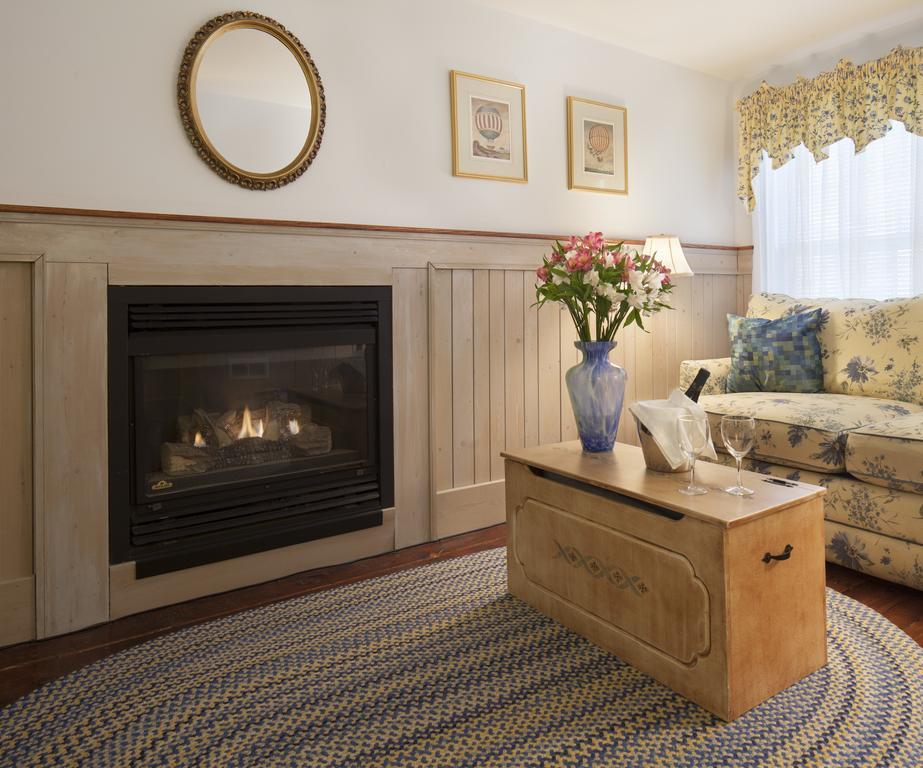 Isaiah Jones Homestead Bed And Breakfast Сандвич Екстериор снимка