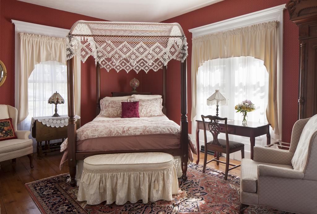 Isaiah Jones Homestead Bed And Breakfast Сандвич Екстериор снимка