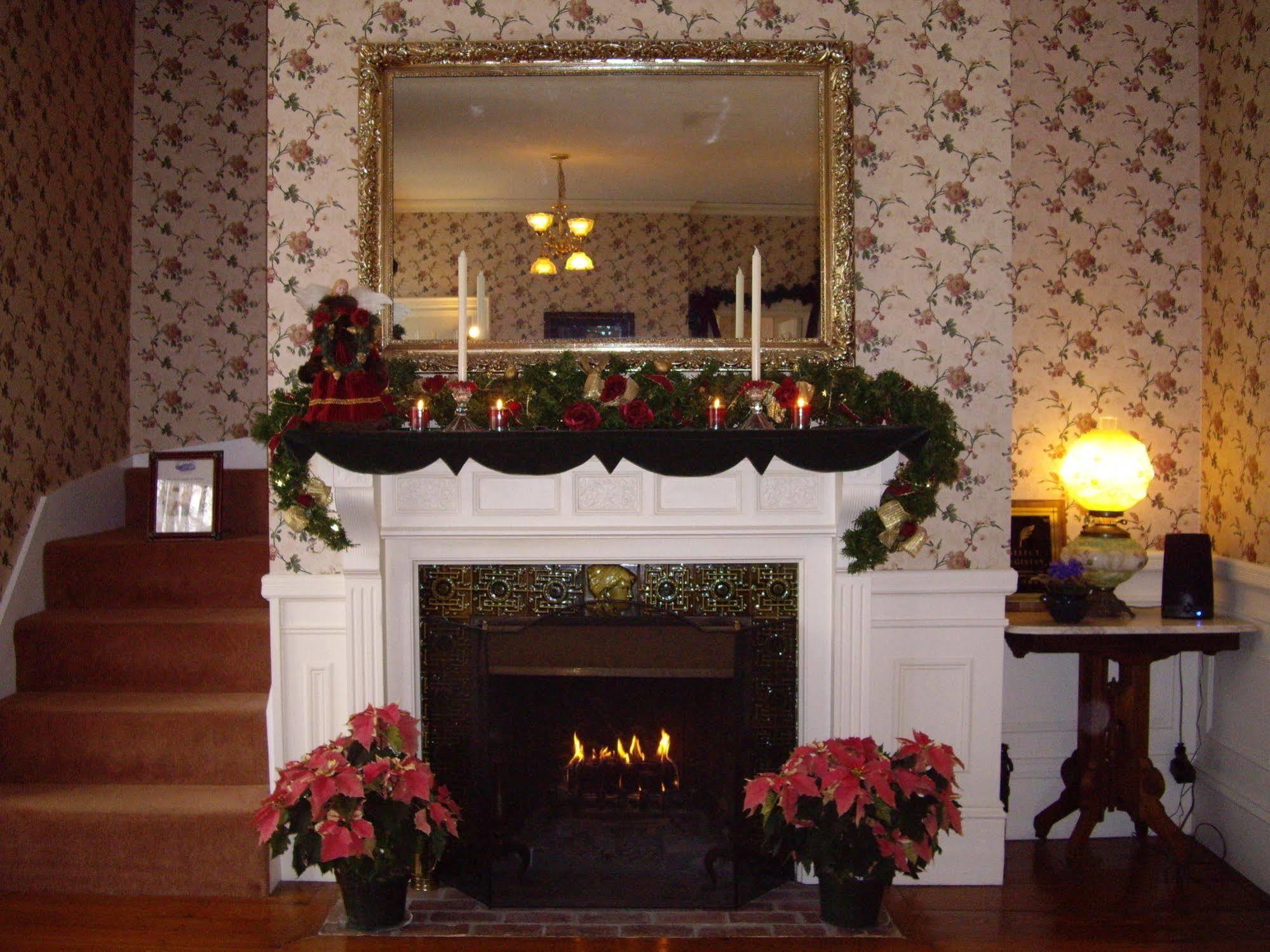 Isaiah Jones Homestead Bed And Breakfast Сандвич Екстериор снимка