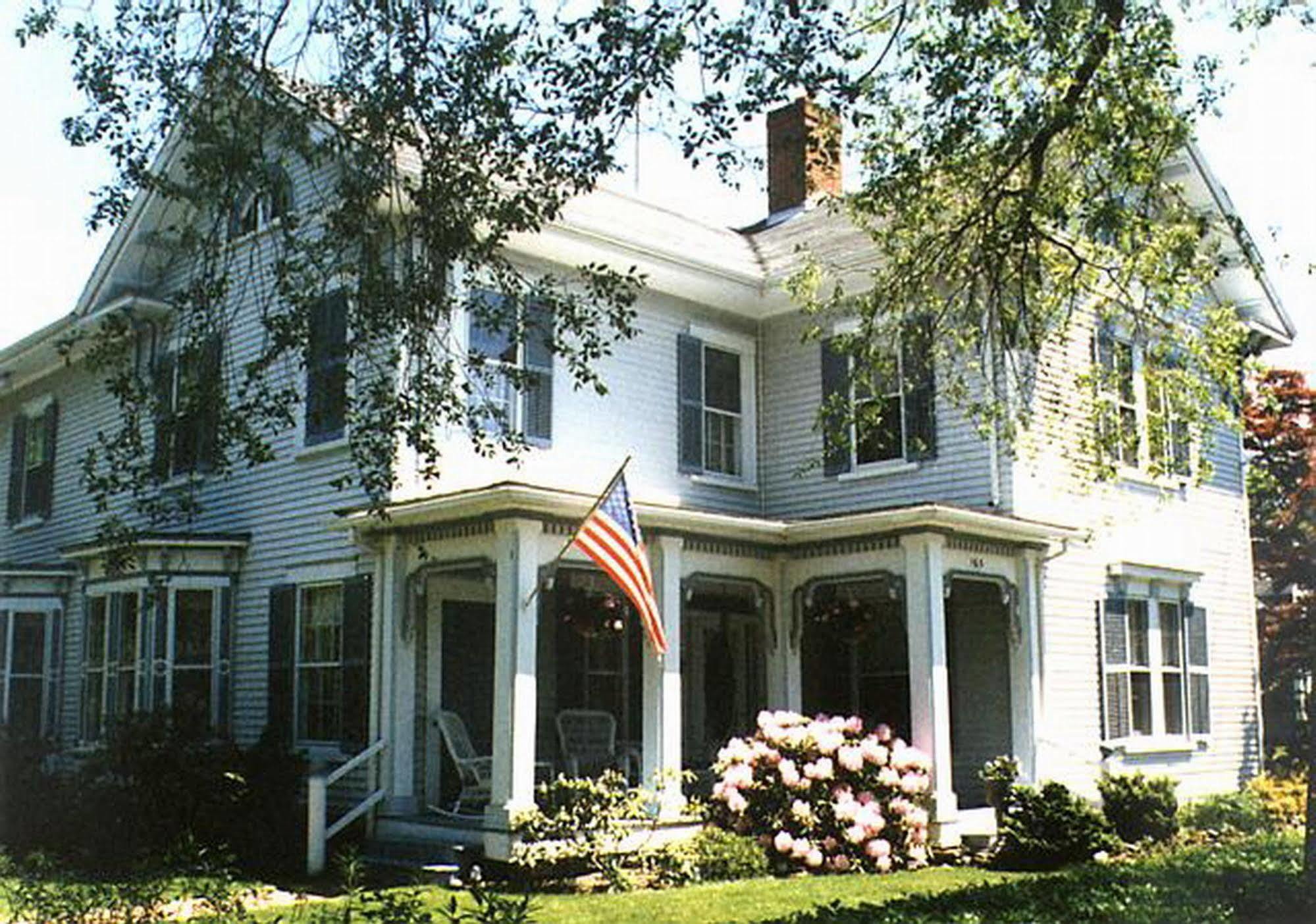 Isaiah Jones Homestead Bed And Breakfast Сандвич Екстериор снимка